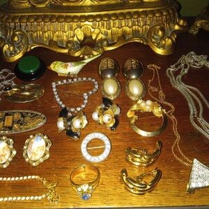 3 LB Bulk vintage jewelry lot bundle~ $199 a pound